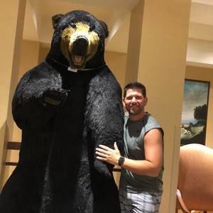 Meet your Posher, Gino